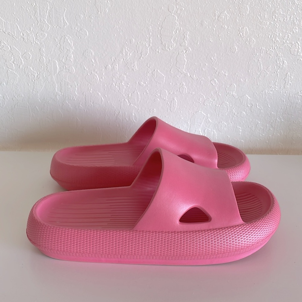 Platform Rubber Slide Sandals - Picture 4 of 10